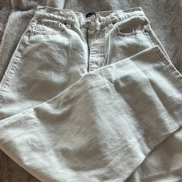 BDG size small to medium high rise extreme baggie, cream pants. - Picture 2 of 4